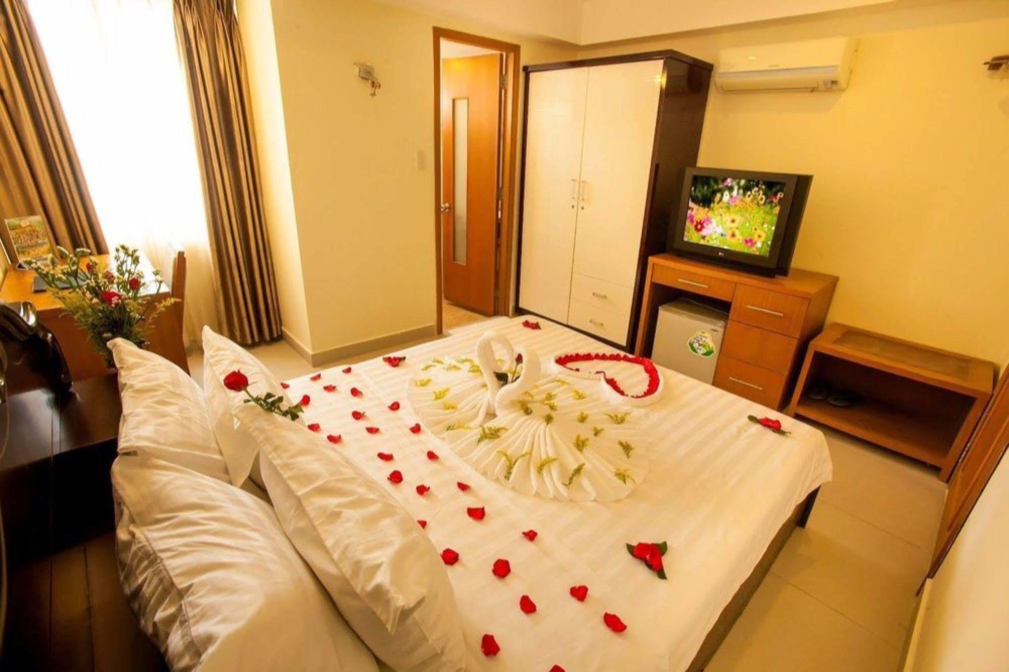 Art Boutique Hotel Нячанг Екстер'єр фото